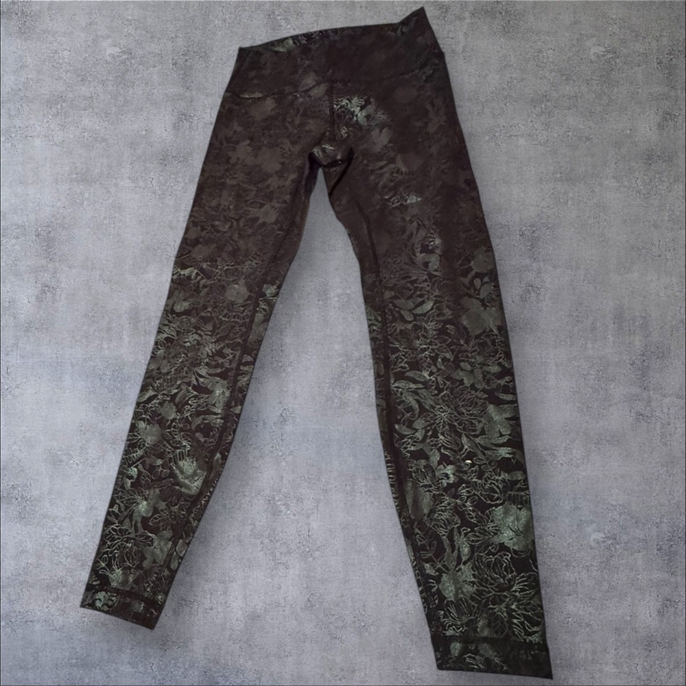Lululemon active pants size 8
